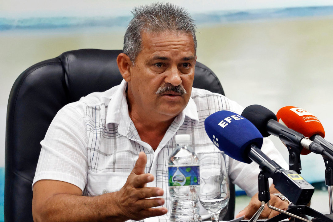 José Antonio Miranda, director de Alto Rendimiento del Instituto de Deporte, Educación Física y Recreación (INDER) de Cuba, fue registrado este viernes, 17 de mayo, durante una rueda de prensa, en La Habana (Cuba). EFE/Ernesto Mastrascusa