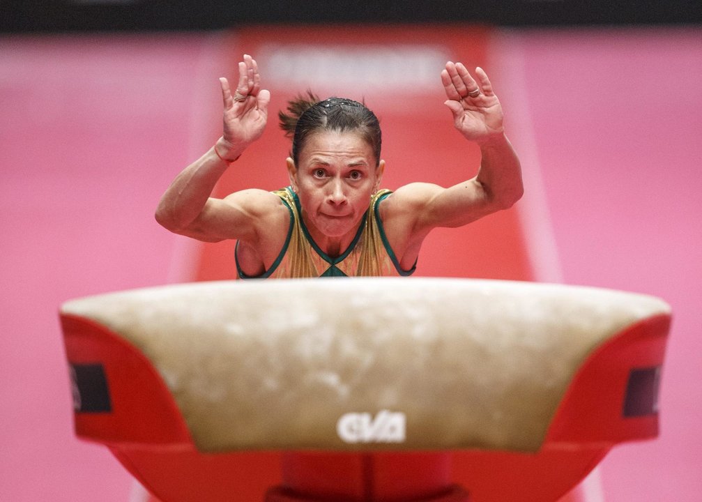 Oskana Chusovitina en los Munidales de Gimnasia Artística de Glasgow (Reino Unido) de 2015, en los que compitió con 40 años. EFE/Robert Perry