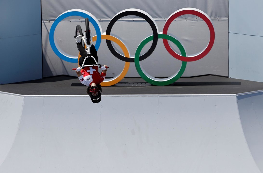 Nikita Ducarroz de Suiza en el Parque de Deportes Urbanos de Ariake en Tokio (Japón) en 2020. EFE/ Kai Försterling