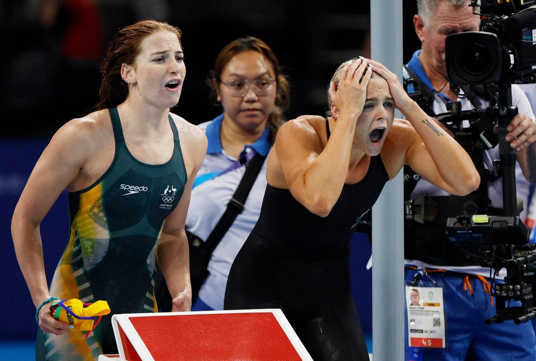 El equipo australiano del relevo femenino de 4x100 libre EFE/EPA/FRANCK ROBICHON