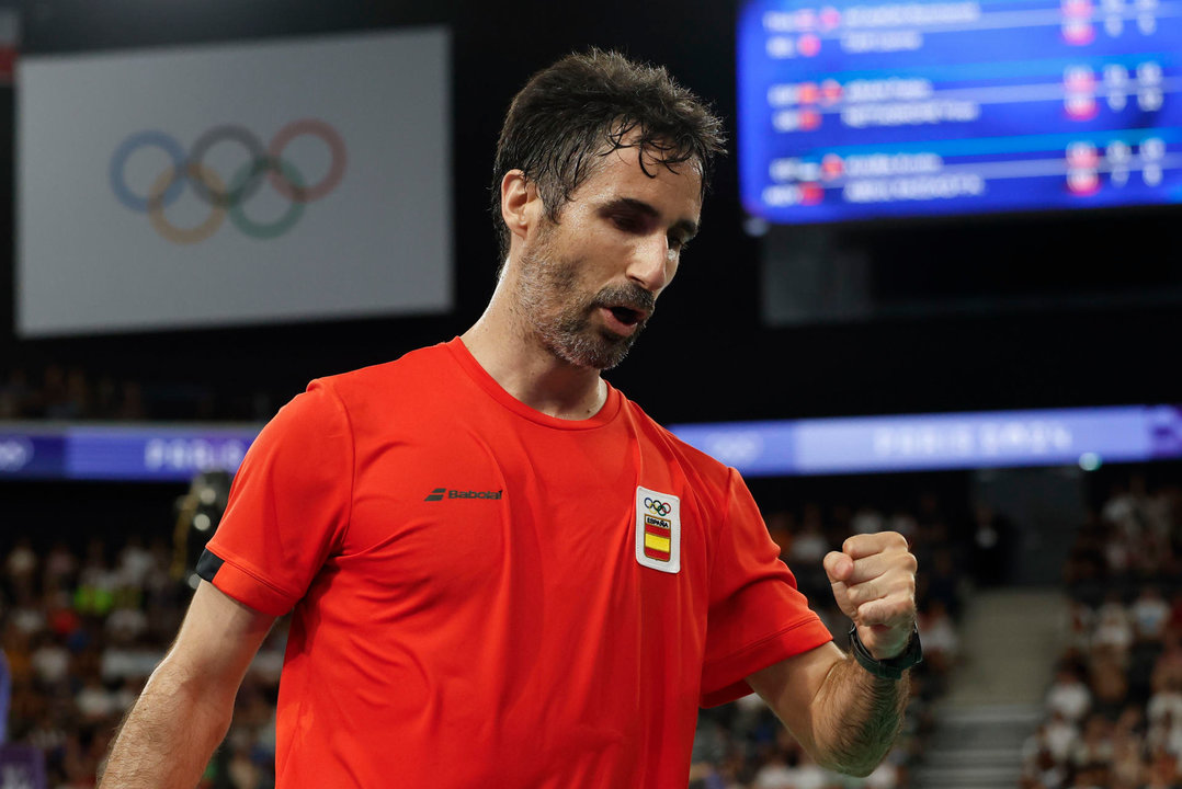 El jugador español Pablo Abián celebra un punto durante su partido este martes. EFE/ Julio Muñoz