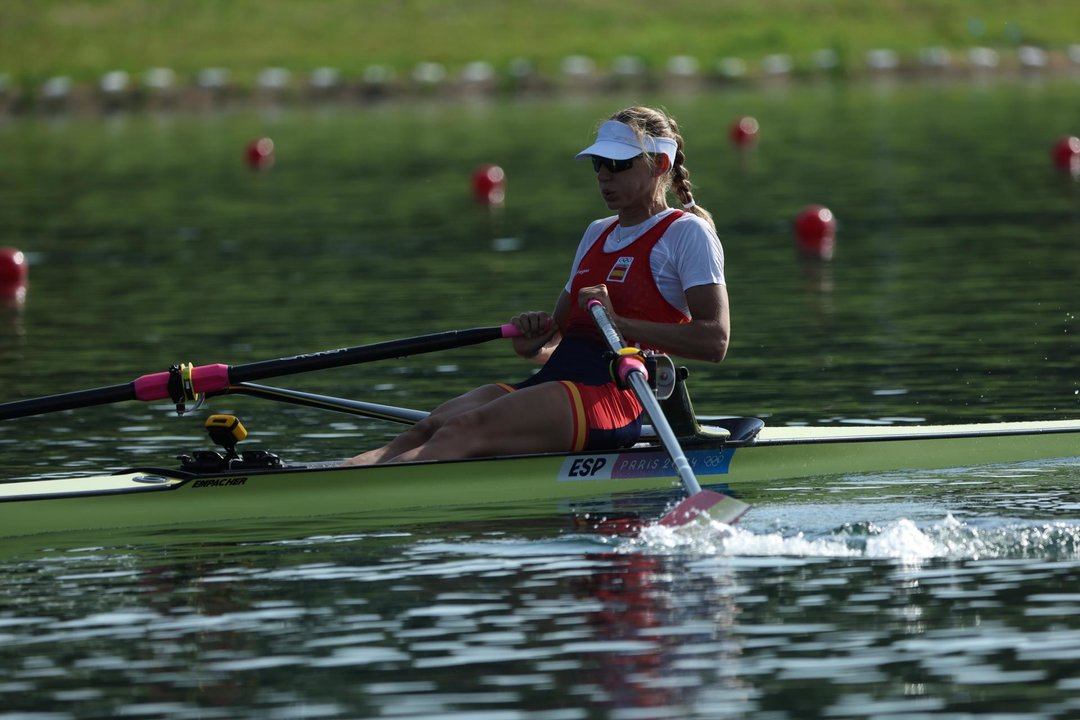 La cántabra Virginia Díaz durante su competición este martes en la que quedó en tecera de su serie en los cuartos de final. EFE/EPA/MAXIM SHIPENKOV