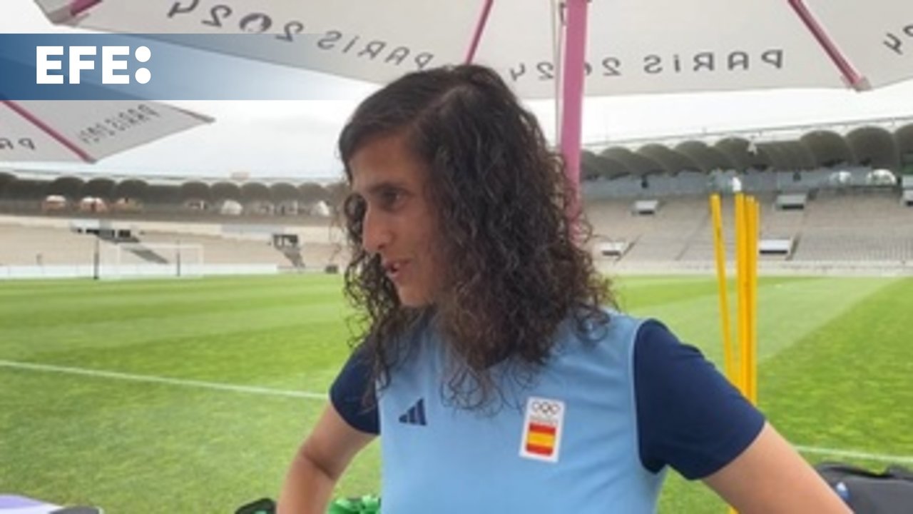 Montse Tomé, seleccionadora de España, apuntó en la previa del encuentro contra Brasil que la selección brasileña es un equipo muy exigente, intenso y con calidad y agregó que enfrentarse a Brasil siempre es un reto bonito con el que todas las futbolistas se motivan mucho. 40''