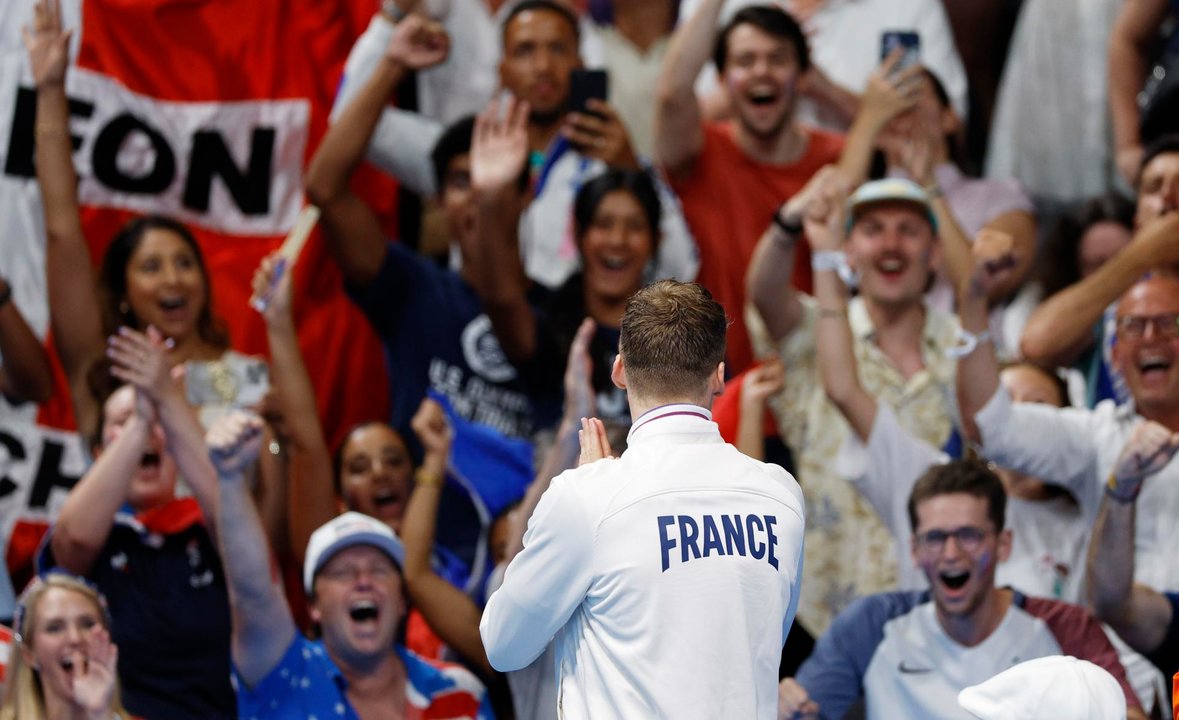 Léon Marchand desató la locura n la sesión nocturna de natación. EFE/EPA/FRANCK ROBICHON