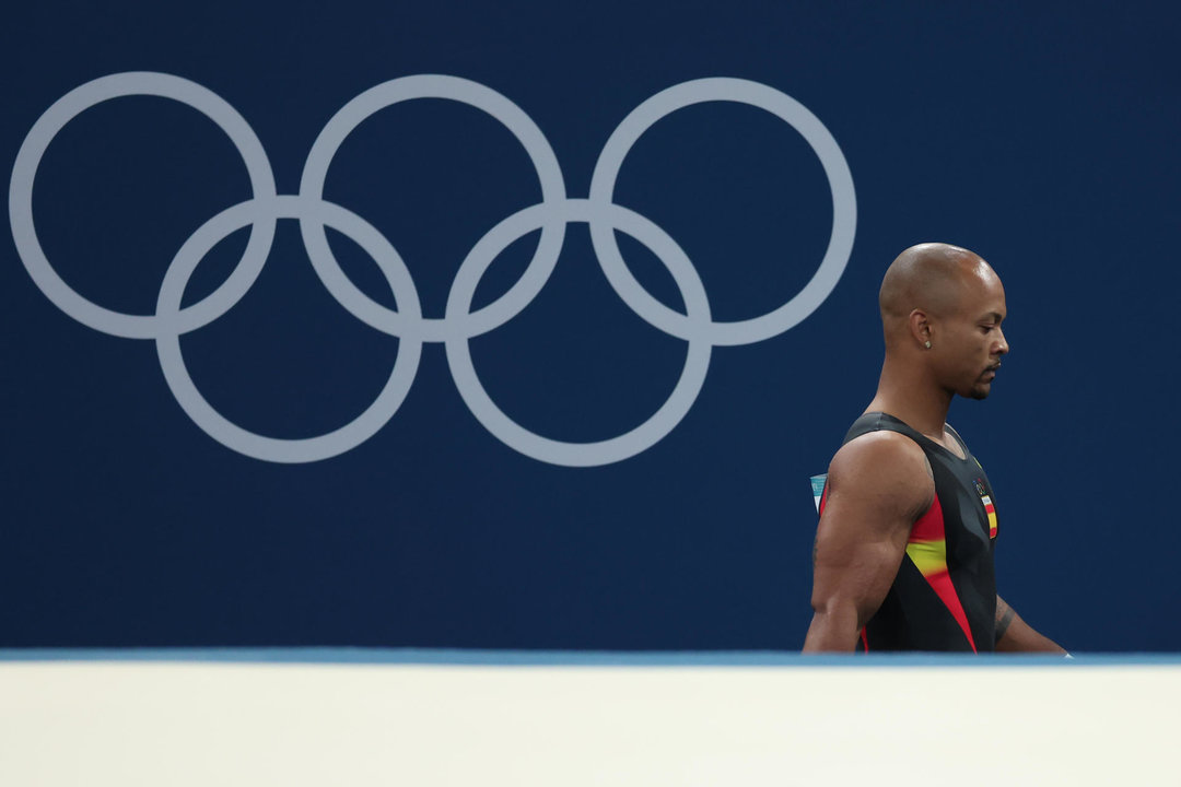 El español Rayderley Zapata en la final masculina de Ejercicios de Suelo de Gimnasia Artística, durante los Juegos Olímpicos de París 2024 , en el Bercy Arena de la capital francesa. EFE/ Sashenka Gutierrez