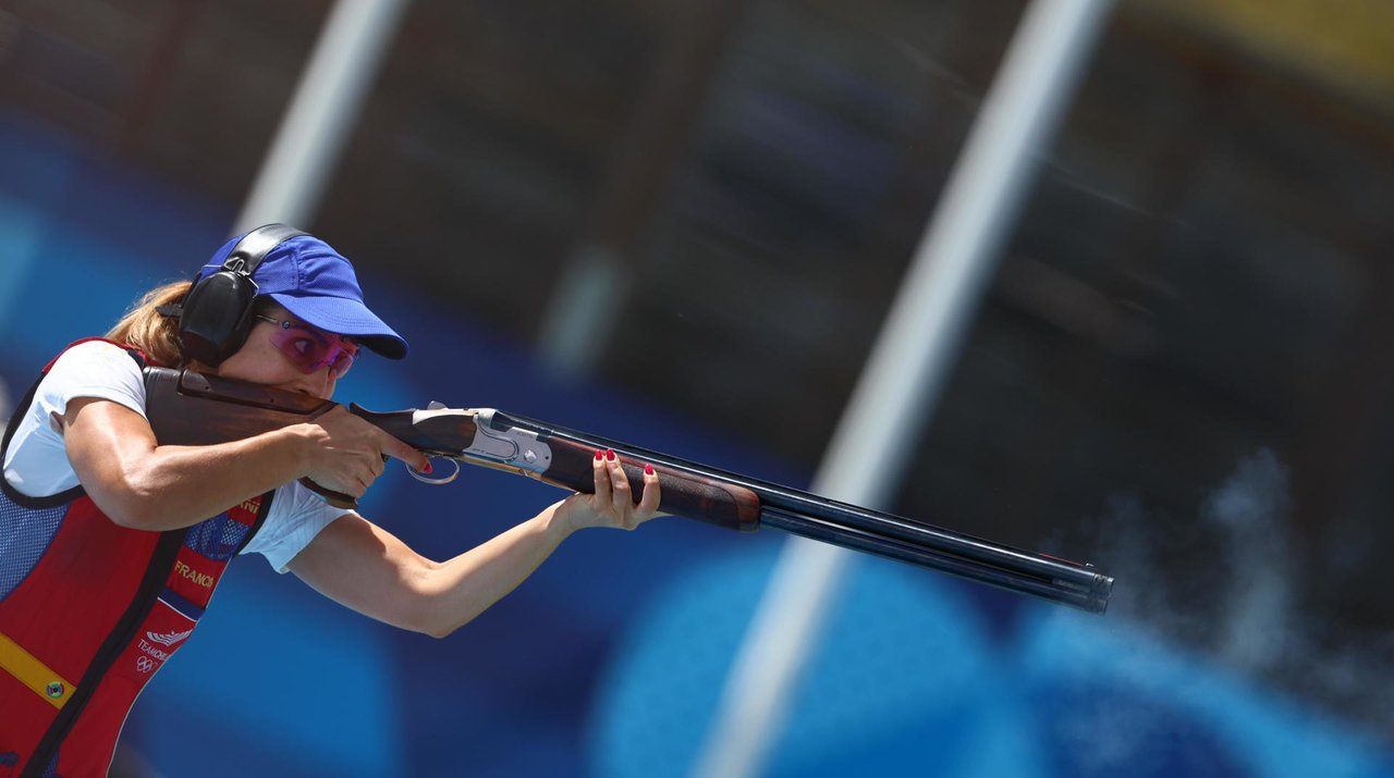 Francisca Crovetto, tercera campeona olímpica de la historia de Chile en Chateauroux, Francia. EFE/EPA/VASSIL DONEV