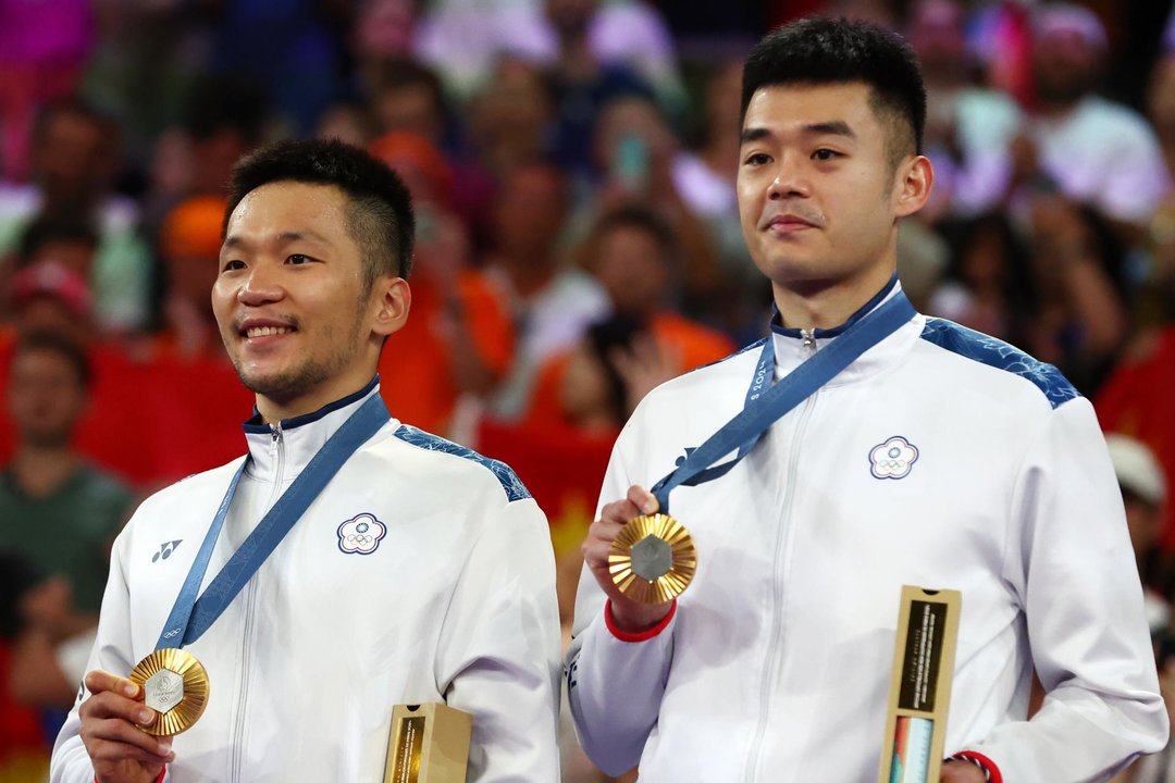 Los taiwaneses Yang Lee y Chi-Lin Wang en la La Chapelle Arena en Paris, Francia. EFE/EPA/DIVYAKANT SOLANKI