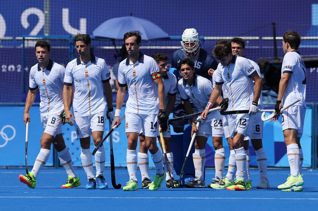 El equipo español durante la semifinal masculina de hockey. EFE/ Miguel Gutiérrez