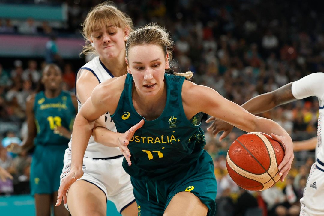 La australiana Alanna Smith durante el parido ante Serbia, este miércoles. EFE/EPA/CAROLINE BREHMAN