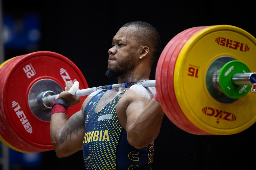 Fotografía de archivo del 27 de febrero de 2024 de Yeison López durante el Panamericano de Halterofilia en Caracas (Venezuela). El colombiano ganó la medalla de plata en pesas este viernes en los Juegos Olímpicos de París. EFE/ Rayner Peña R.