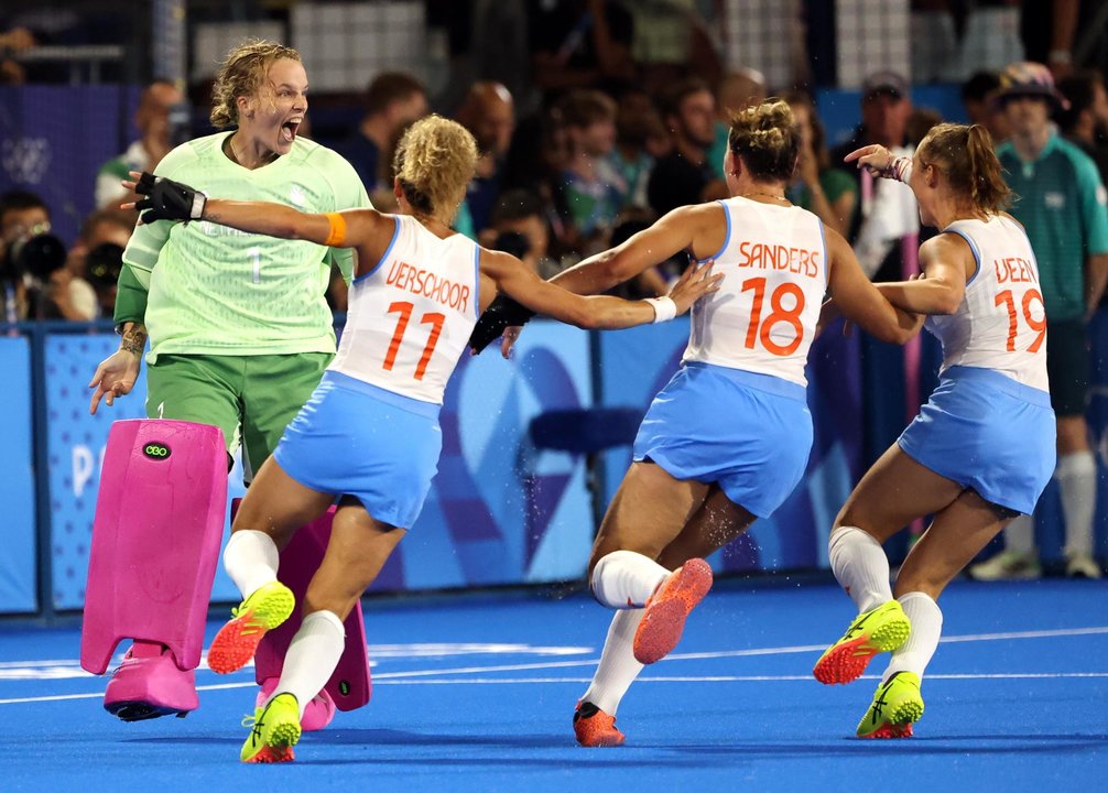 Países Bajos reeditó el título de campeón olímpico femenino de hockey al vencer a China en la final. EFE/EPA/YAHYA ARHAB