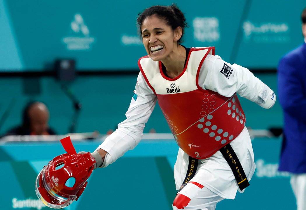 Fotografía de archivo en la que se registró a la taekwondista peruana Leonor Angélica Espinoza, quien ganó la medalla de oro de los Juegos Paralímpicos de París 2024 en la categoría k44 de -47 kilos. EFE/Elvis González